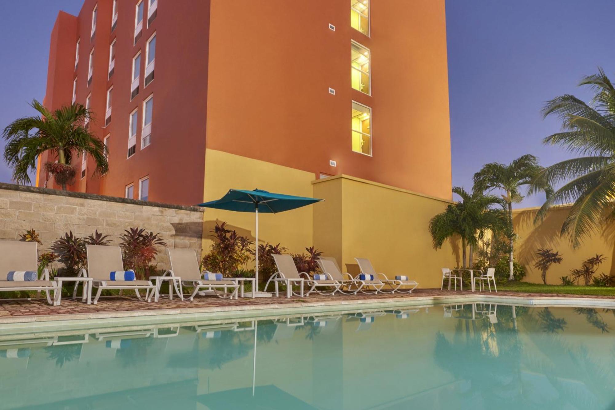 City Express Junior By Marriott Cancun Dış mekan fotoğraf